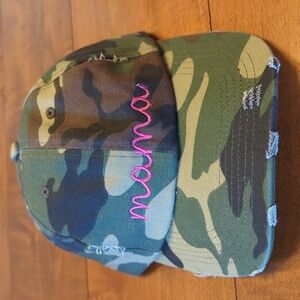 "mama" Ladies Camo Distressed Cap